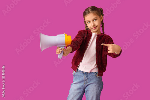 Little girl pointing at meg...