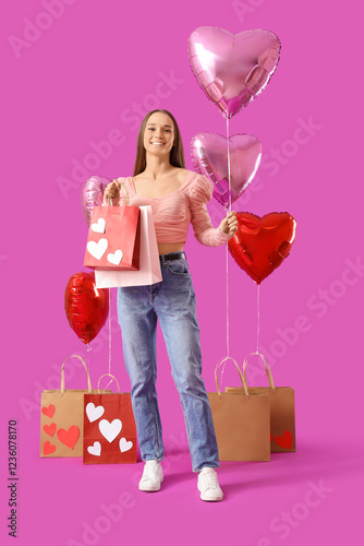 Young woman with shopping b...