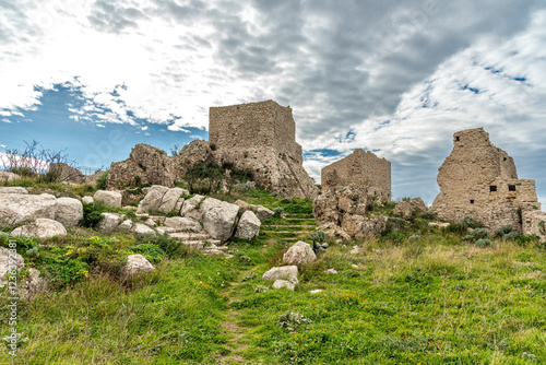 Ruderi all'interno della fortezza di San Niceto photo