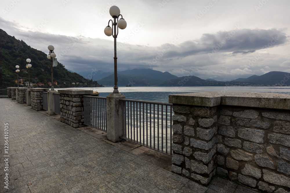 Obraz premium Cannero, panorama con vista sul Lago Maggiore in Piemonte 