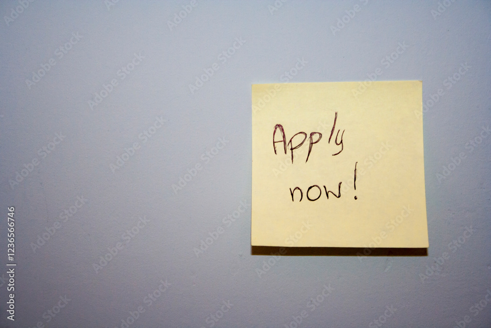 A motivational sticky note on a wall urging viewers to take action. Ideal for inspiring career-focused projects or personal development themes. A motivational sticky note on a wall urging viewers to take action. Ideal for inspiring career-focused projects or personal development themes.