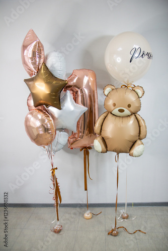beige balloons for 1 year old, teddy bear balloon, foil number, inscription on the balloon 