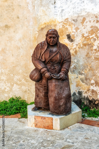 Woman Statue on the street, San Francisco de Campeche.