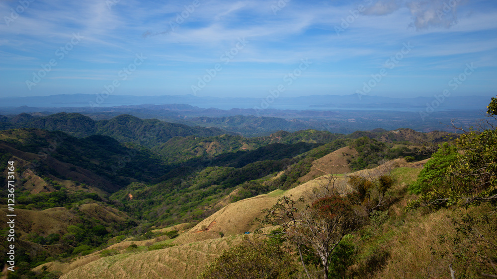 Fototapeta premium Blick von Monteverde zum Golf von Nicoya view from Monteverde to the gulf of Nicoya, Costa Rica