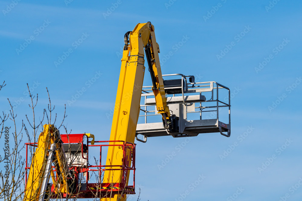 Hebebühne, Hubsteiger, Kran zum Arbeiten