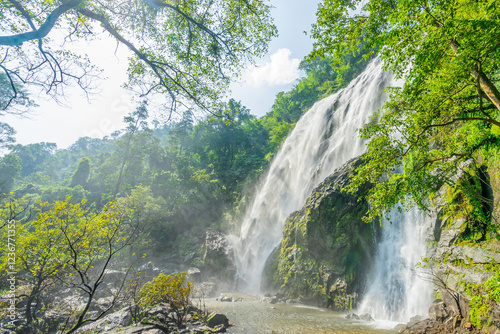 Khlong Lan Waterfall: Kamphaeng Phet’s Majestic Natural Wonder