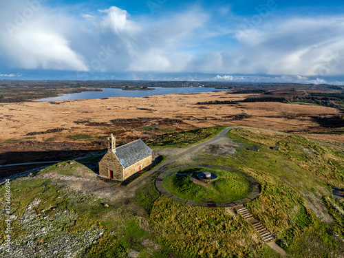 Chapelle saint Michel sur le mont saint Michel de Brasparts dans les monts d'arrée