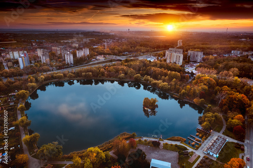 Obraz na płótnie Świętochłowice - staw - Skałka w salonie