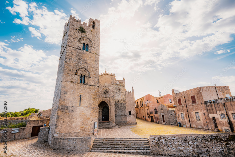 Obraz premium Cathedral of Erice, Santa Maria Assunta, Chiesa Madre in Erice, province of Trapani. Sicily, Italy