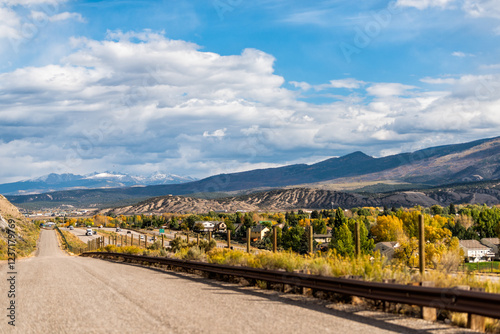 Canvas-taulu Eagle, Gypsum, Colorado, USA interstate highway 70 road with cars driving in aut