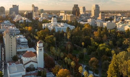 Εκτύπωση καμβά Aerial view of Sacramento, CA, showcasing the California State Capitol building amidst city parks and skyscrapers