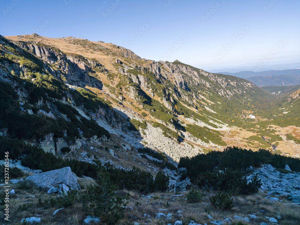 Fototapeta premium Landscape of Rila Mountain near Malyovitsa peak, Bulgaria