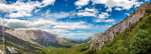 Photos Sardegna, veduta panoramica della valle di Lanaitto, punto di partenza per il si