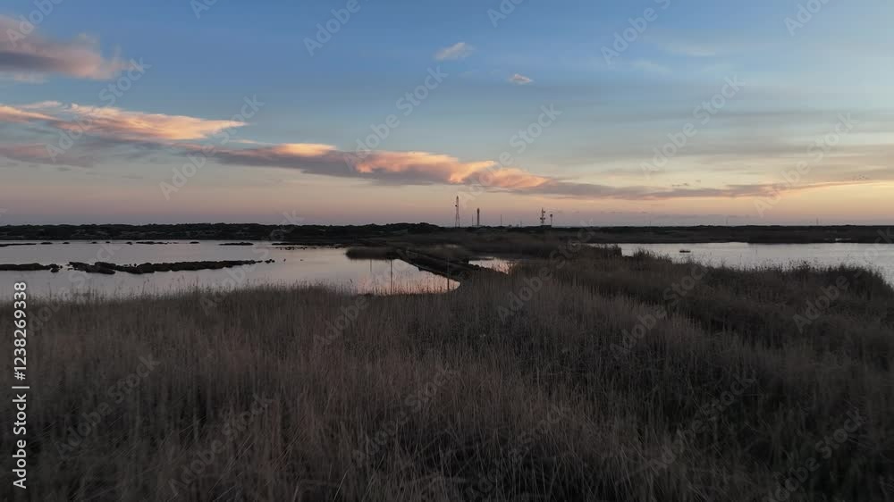 El faro de Sabinal situado en la reserva natural de Punta Entinas-Sabinar, municipio El Ejido, provincia de Almería, Andalucía, España. El faro de Sabinal situado en la reserva natural de Punta Entinas-Sabinar, municipio El Ejido, provincia de Almería, Andalucía, España.