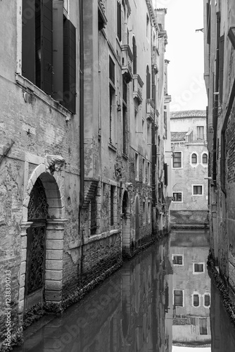 Beautiful canals and tradit...