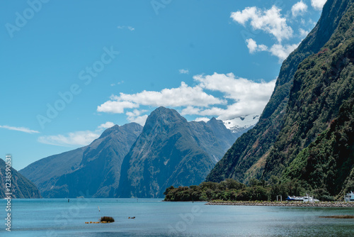 Milford Sound, National Park Fjordland, South Island, New Zealand, Oceania. 