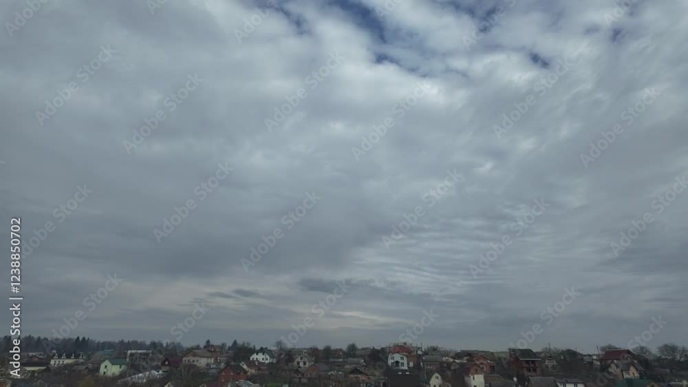 Breathtaking cloud movements in timelapse: a symphony of light and motion Breathtaking cloud movements in timelapse: a symphony of light and motion