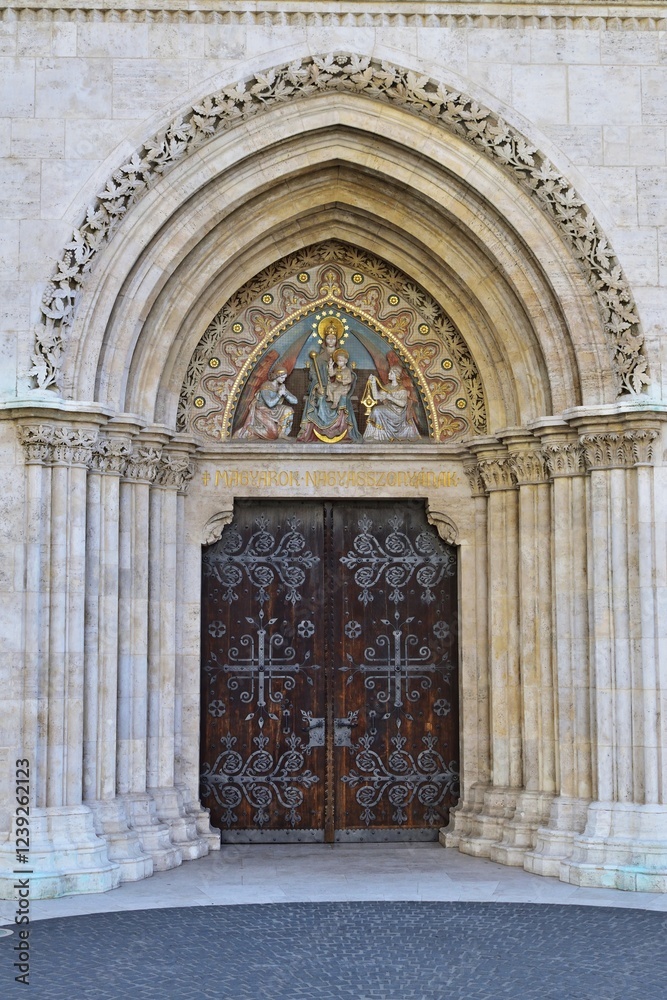 Seiteneingang der Matthiaskirche, Budapest Seiteneingang der Matthiaskirche, Budapest