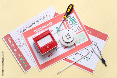 Modern smoke detector with ...