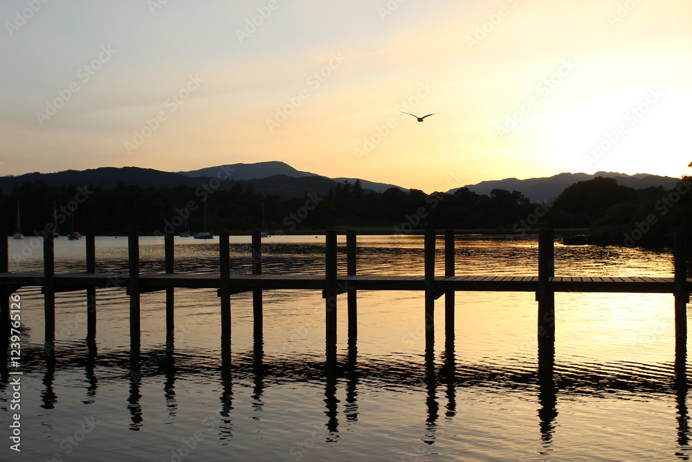 Fototapeta premium sunset over the lake