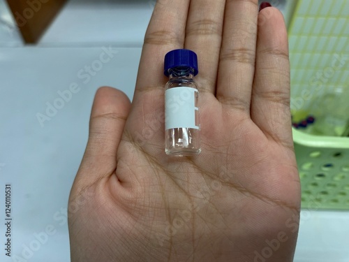 Scientific equipment used in the laboratory, equipment for conducting experiments, equipment used with HPLC machines.