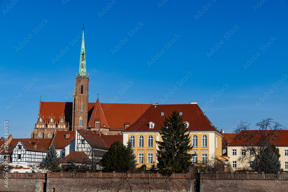 Obraz premium Panorama of Wroclaw, churches on the island of Tumski, Poland