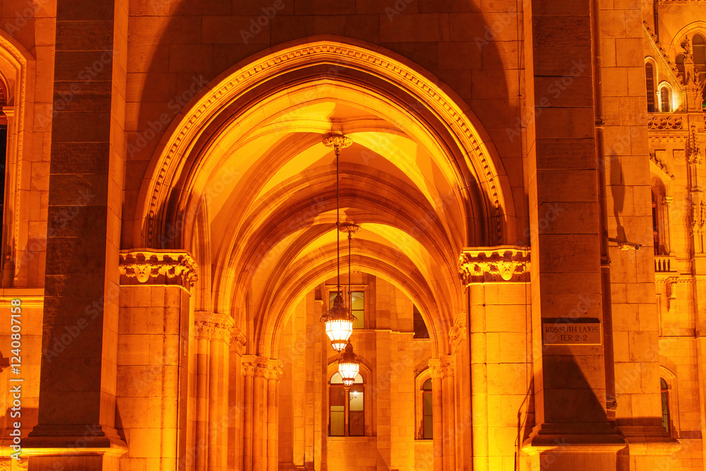 Naklejka premium Archway of Hungarian Parliament Building at Night