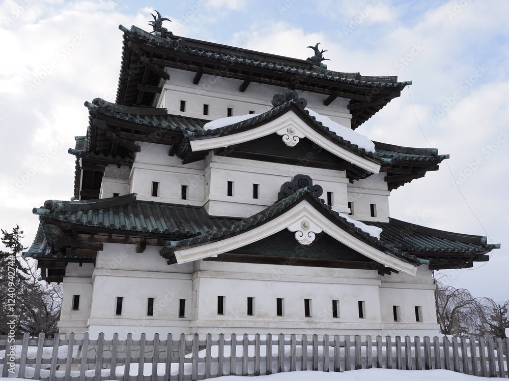 弘前城天守閣。青森県弘前市。Hirosaki Castle Keep. Hirosaki City, Aomori Prefecture. 弘前城天守閣。青森県弘前市。Hirosaki Castle Keep. Hirosaki City, Aomori Prefecture.