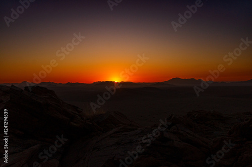 Obraz na płótnie Sonnenuntergang in der Namib Wüste im Naukluft Nationalpark in Namibia w salonie