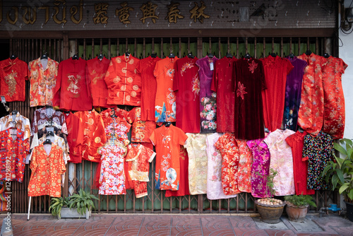 Obraz na płótnie Traditional Chinese uniform in Thailand w salonie