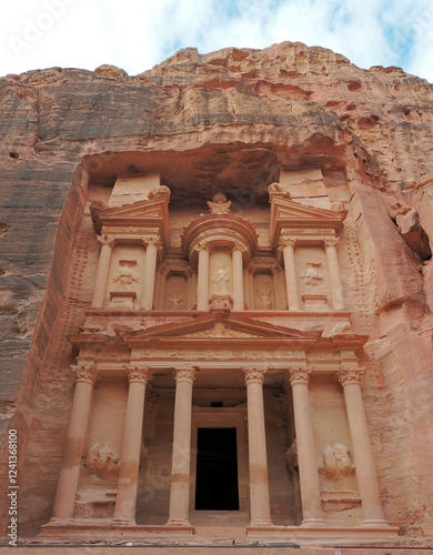 ヨルダン　ペトラ遺跡　エルハズネ（エルカズネ）