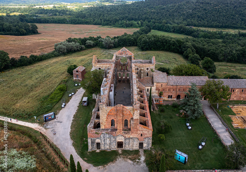 Obraz na płótnie ruins of the Abbey of San Galgano. Italy. August 2024 w salonie