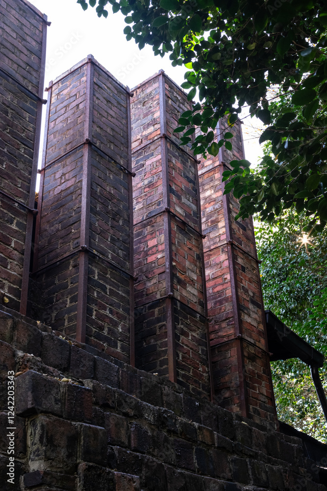 古いレンガの煙突