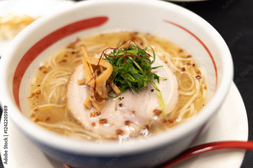 美味しいラーメンを食べる 美味しいラーメンを食べる