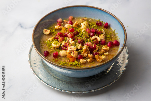 Obraz na płótnie Traditional delicious Turkish dessert; Ashura (Asure) w salonie