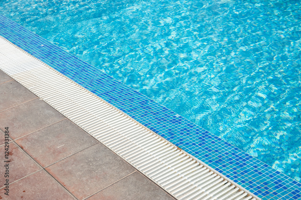 Obraz premium Detail of modern outdoor swimming pool in luxury hotel