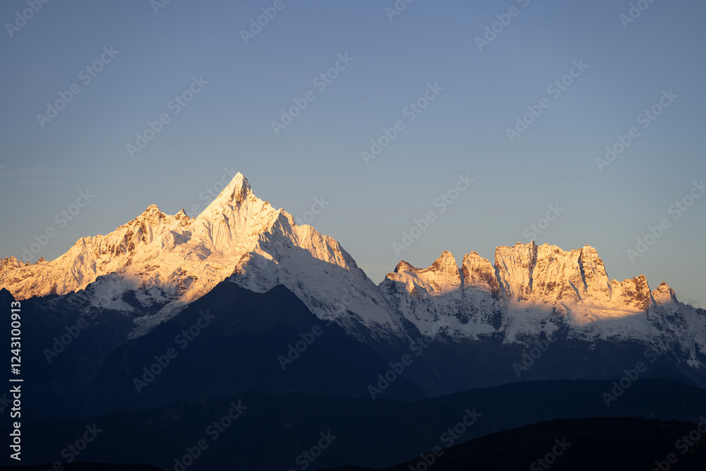 Fototapeta premium sunrise in the MEILI mountain,China