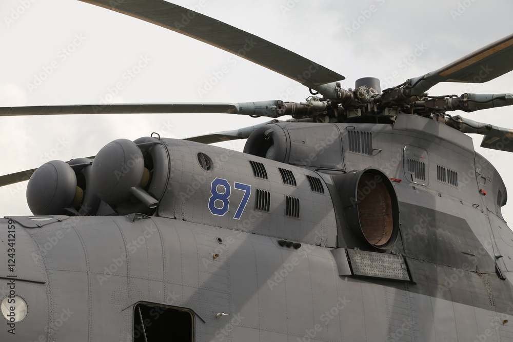 Obraz premium military helicopter