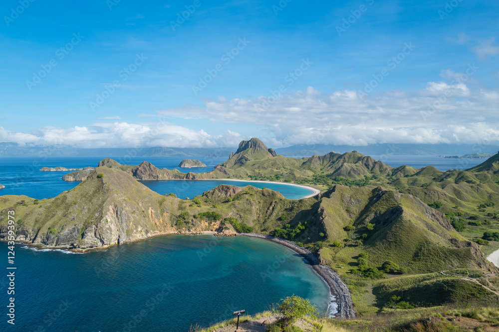 Naklejka premium Komodo Island view