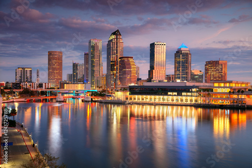 Obraz na płótnie Tampa, Florida, USA. Aerial cityscape image of Tampa, Florida with reflection of the city skyline in the water at beautiful sunrise. w salonie