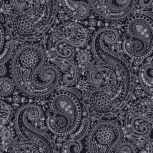 Monohcrome seamless pattern with Paisley motifs on white background. Traditional indian repeat design.