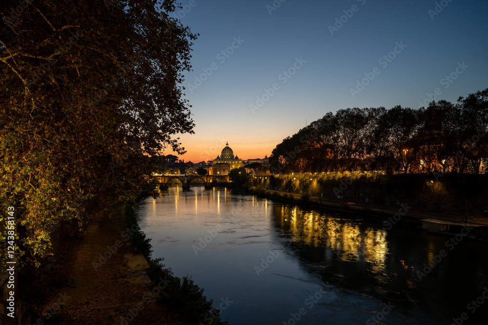 Engelsburg am Tiber in rom bei Nacht Engelsburg am Tiber in rom bei Nacht