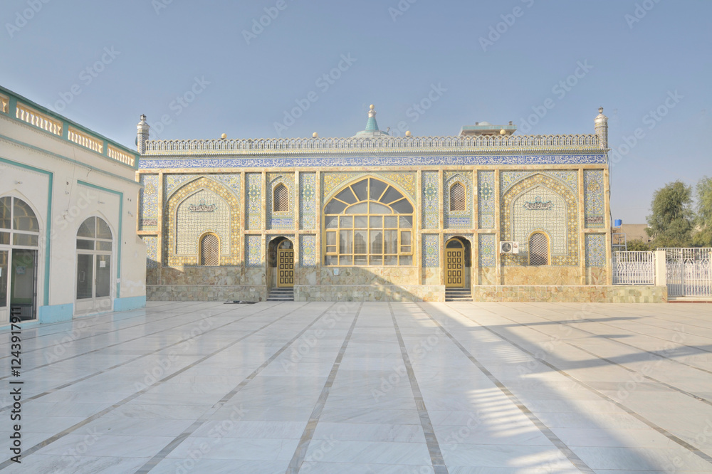 Fototapeta premium Kirka Sharif or Shrine of the Cloak in kandahar, Afganistan