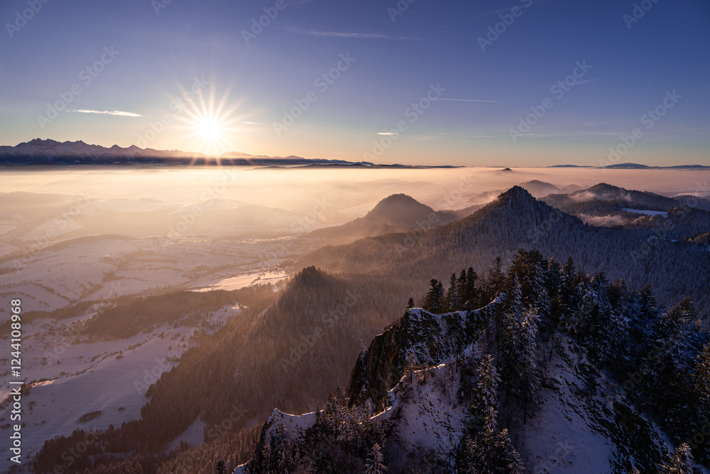 Pieniny , góry, zima, śnieg, Karpaty, mgły, Tatry, Dunajec