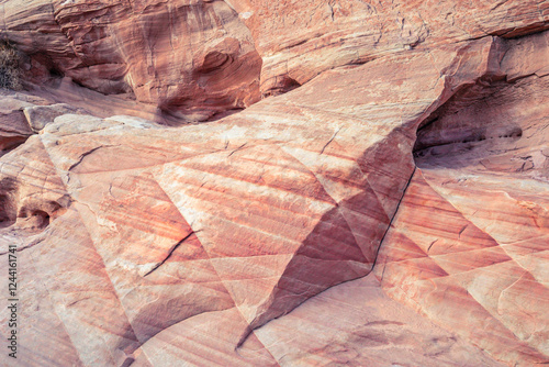 Geometric Rock Formation with Striations