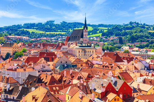 Obraz na płótnie Summer cityscape - top view of the historic centre of Cesky Krumlov, Czech Republic w salonie
