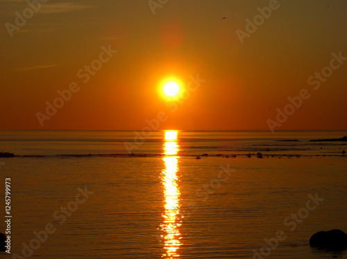 北海道　礼文島の夕日(元地海岸)