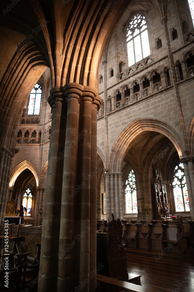 Fototapeta premium La belle cathédrale Saint-Tugdual de Tréguier en Bretagne - France