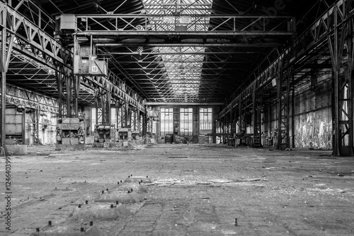 Obraz na płótnie abandoned old factory from the former GDR East germany w salonie