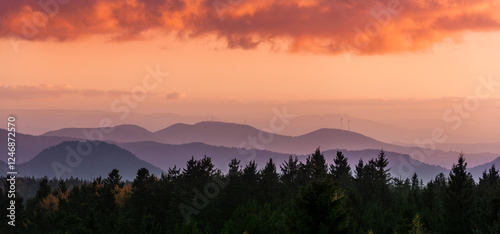 Aussicht vom Horningsrindeturm  im Schwarzwald auf die Rheineische Tiefebene
